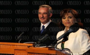 Los dos protagonistas, aburridos como siempre Cambio/ Foto/ Tere Murillo