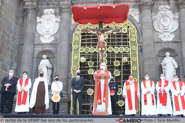 procesion viernes santo rector upaep