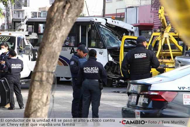 accidente chofer ruta azteca familia chevy