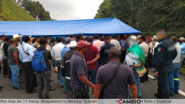 inconformes huauchinango bloquean carretera