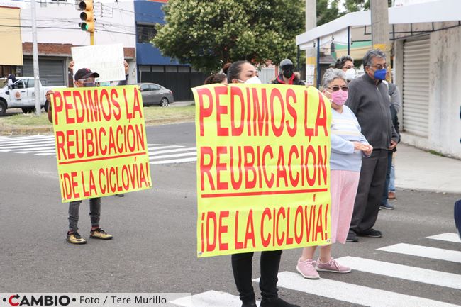 vecinos san manuel protesta ciclovia reubicar