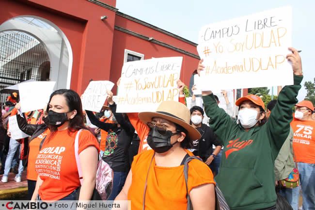manifestacion alumnos liberacion udlap marcha