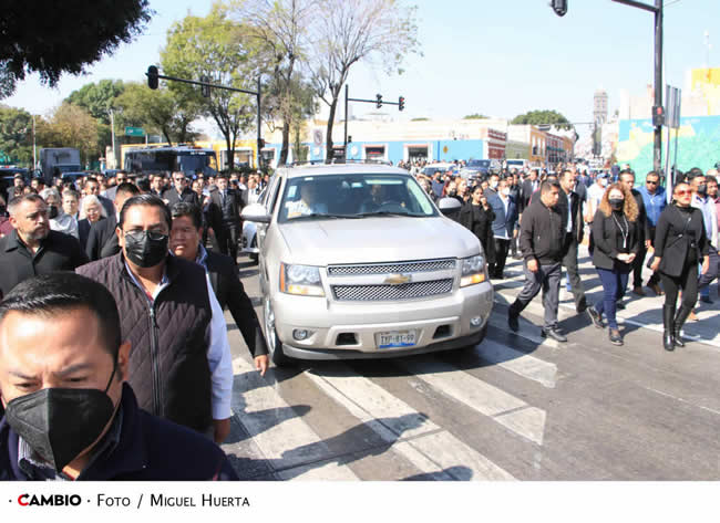 feretro miguel barbosa huerta recorrido despedida puebla