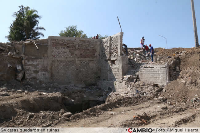 explosion san pablo xochimehuacan casas en ruinas