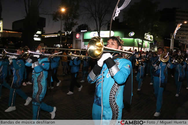 desfile reyes magos puebla bandas musica