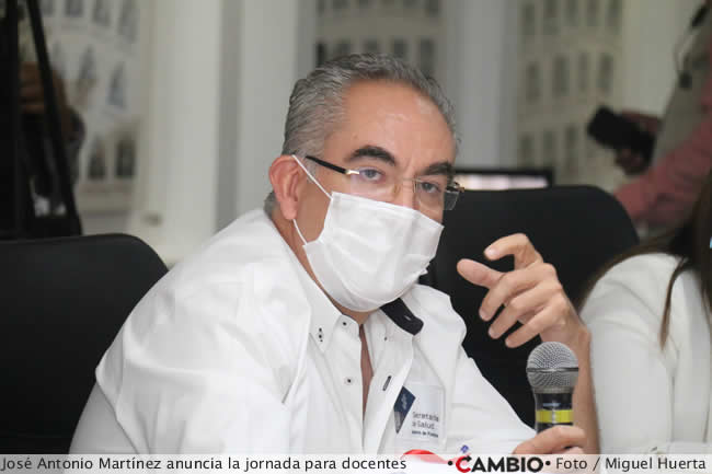 jose antonio martinez vacunacion maestros