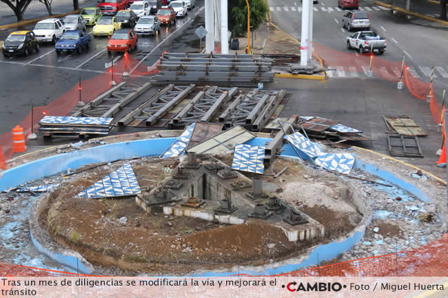 retiran obelisco ciclopista hermanos serdan