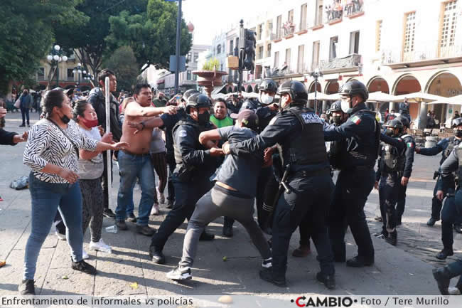 enfrentamiento ambulantes policias