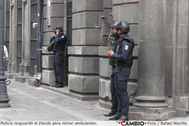 policia resguarda palacio municipal ambulantes