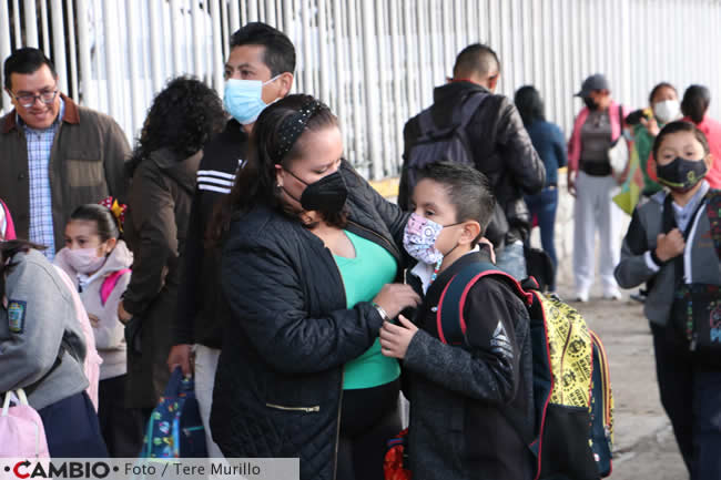 regreso clases puebla primarias secundarias 9 enero