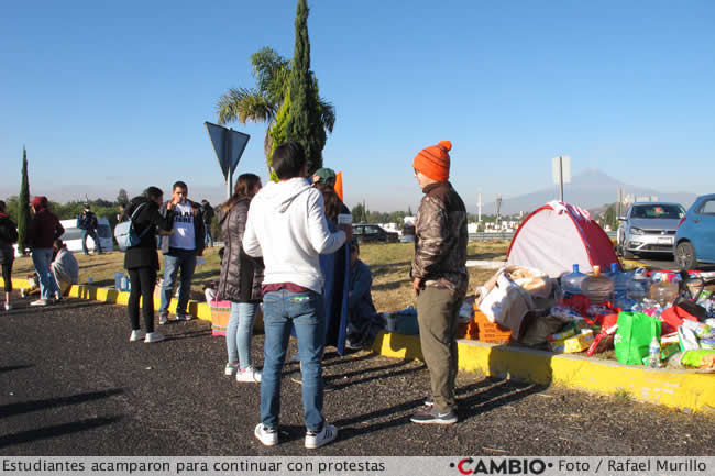 protesta estudiantes udlap campamento reunion