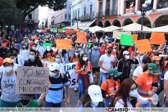 marcha.udlap zocalo puebla