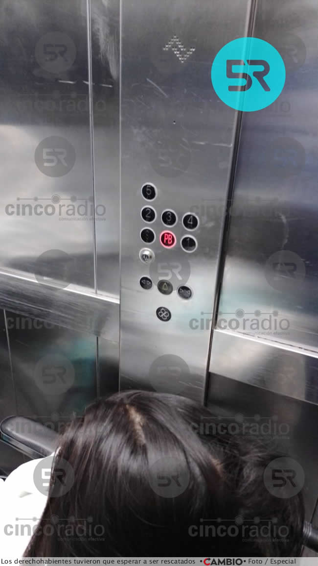 pacientes hospitalizados atrapados elevador imss la margarita puebla