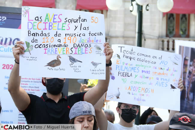marcha contra tecate comuna zocalo puebla 