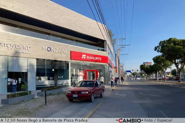 asalto felipe carpy banorte plaza pradea