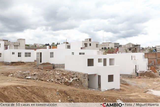 vecinos xochimehuacan se niegan ocupar casas reconstruidas gobierno