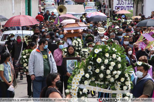 sepelio juan carlos familiares amigos cortejo