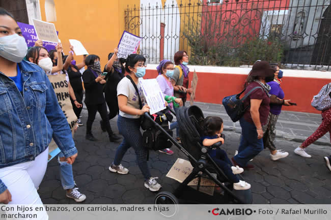 marcha 8m dia mujer madres hijos