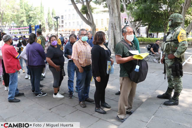 jornada vacunacion covid puebla zocalo fila