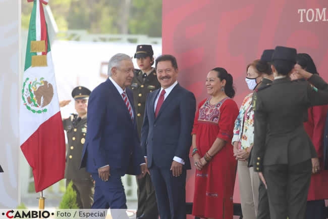 nacho mier amlo desfile 5 mayo