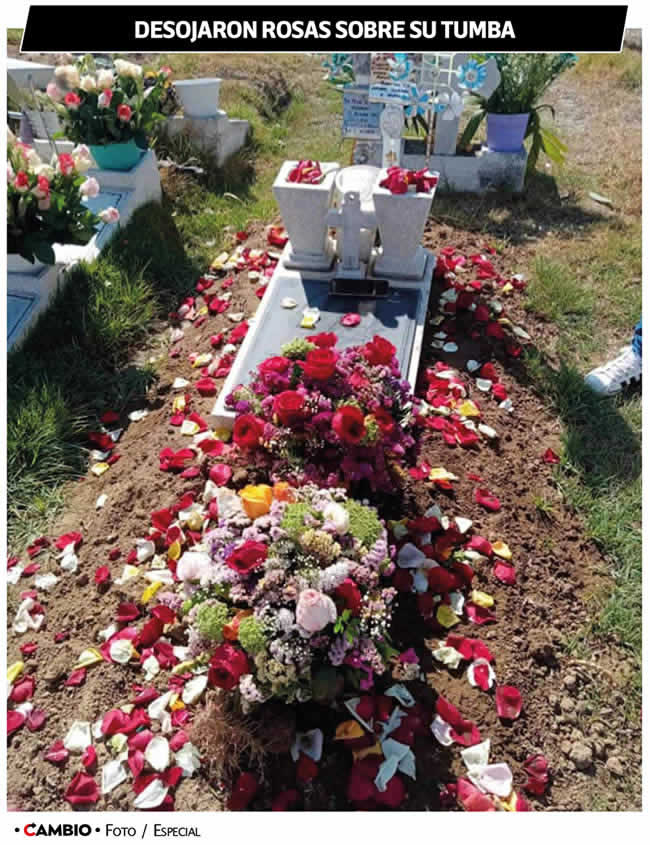 visitan hijos liliana lozada tumba rosas