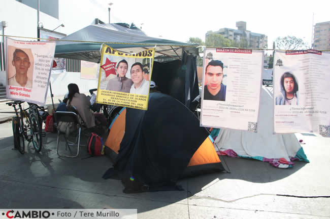 manifestacion voz desaparecidos fge planton
