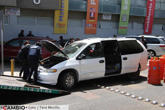atraco camioneta balacera vergel camioneta asegurada