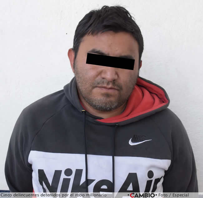 atraco camioneta balacera vergel detenidos