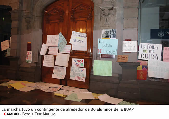 marcha alumnos buap detenidos facultad fisico matematicas