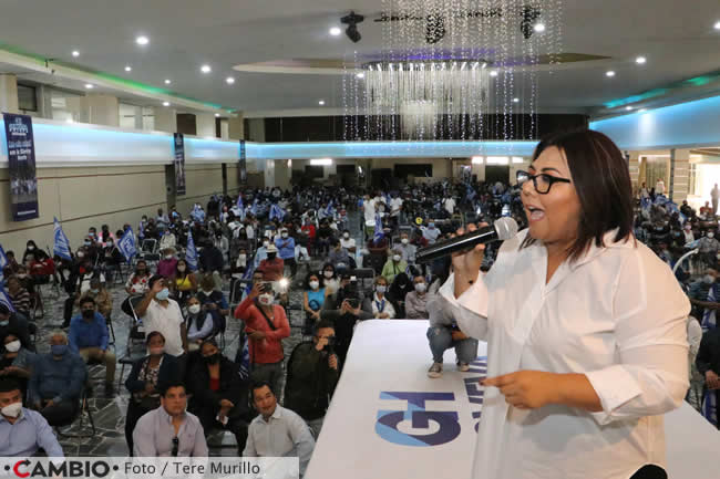 evento genoveva huerta pan puebla militancia