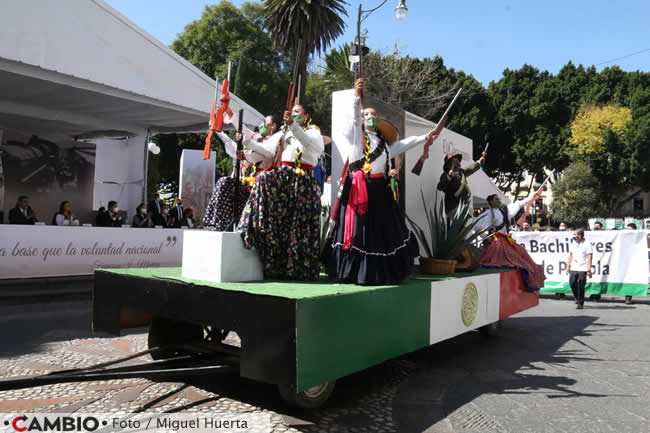 desfile civico escolar cxi aniversario revolucion carro alegorico