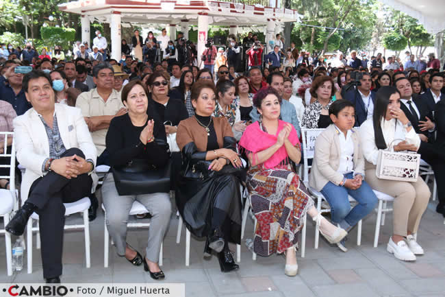 daniela mier presenta primer informe labores asistentes