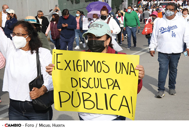 manifestacion profesores puebla pago