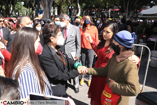 claudia rivera tercer informe bano pueblo