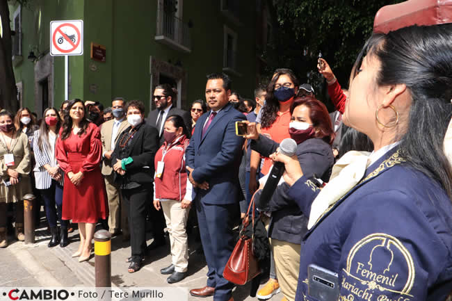 claudia rivera tercer informe mariachis