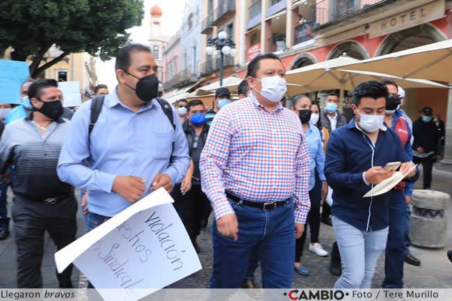 protesta sindicalizados ayuntamiento llegada