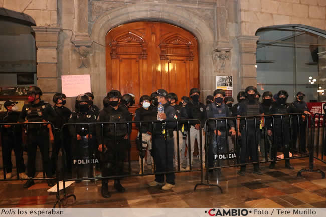 protesta sindicalizados ayuntamiento polis