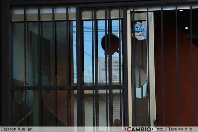asalto oficinas sindicato vidrios rotos