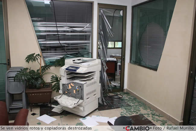 recorrido oficinas vandalizadas sindicato articulos destrozados