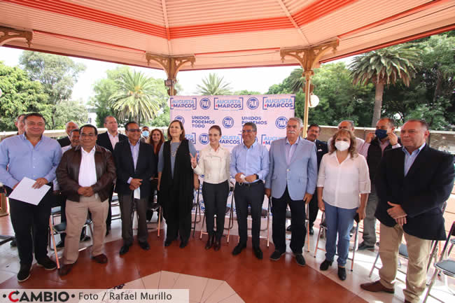 augusta diaz apoyo panistas evento
