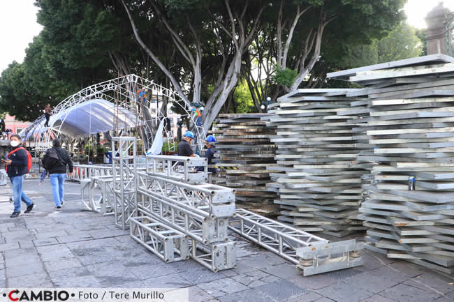 preparativos festejos 15 septiembre zocalo puebla