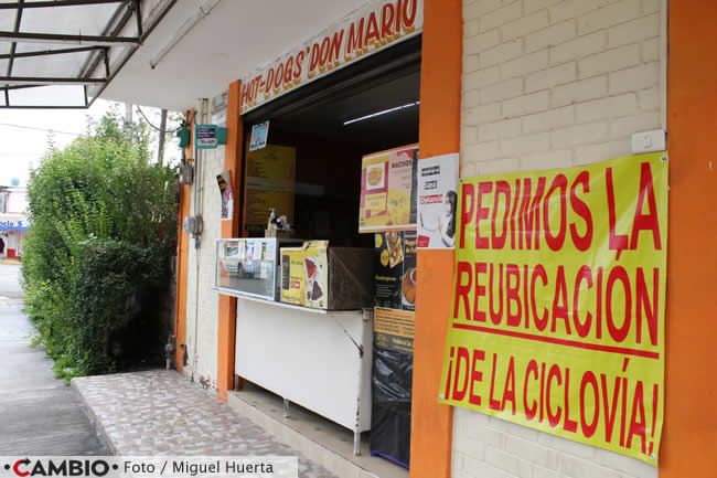 vecinos san manuel piden reubicacon ciclovia ayto