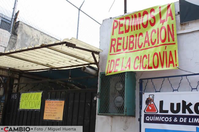 vecinos san manuel piden reubicacon ciclovia