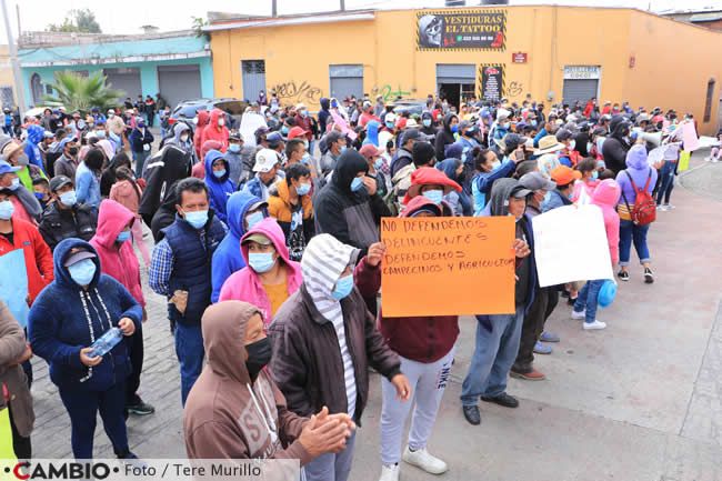 pobladores quecholac protesta liberacion pancartas