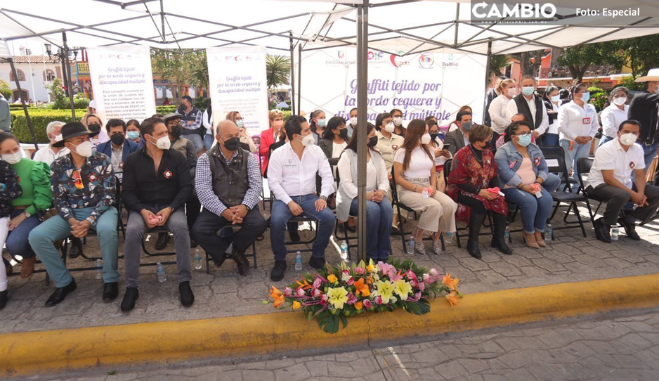 Con entrega de luminarias, inicio de revestimientos y apoyos, fortalece Lorenzo Rivera a Juntas
