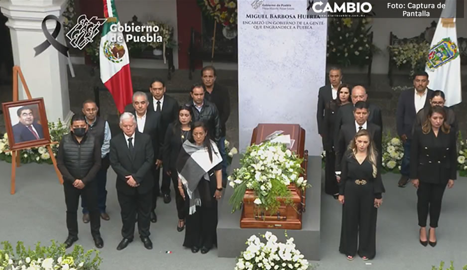 GUARDIA DE HONOR PRESIDENTES MUNICIPALES.jpg