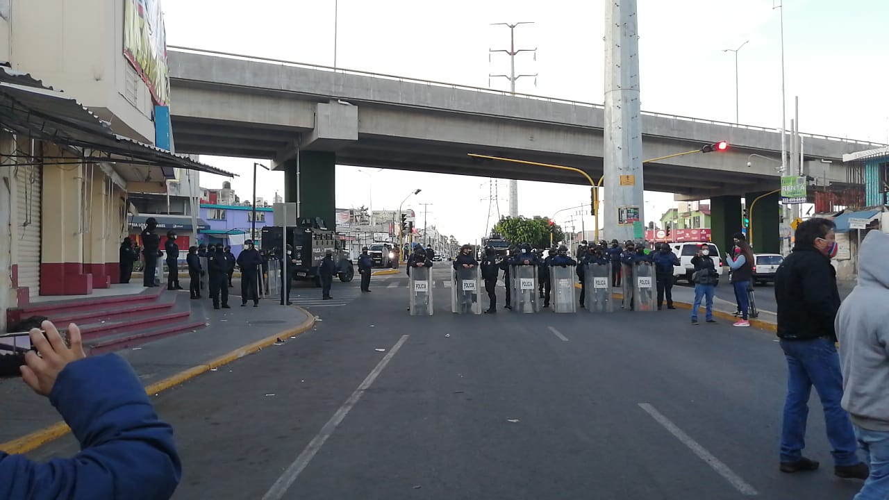 granaderos mercado amalucan.jpeg