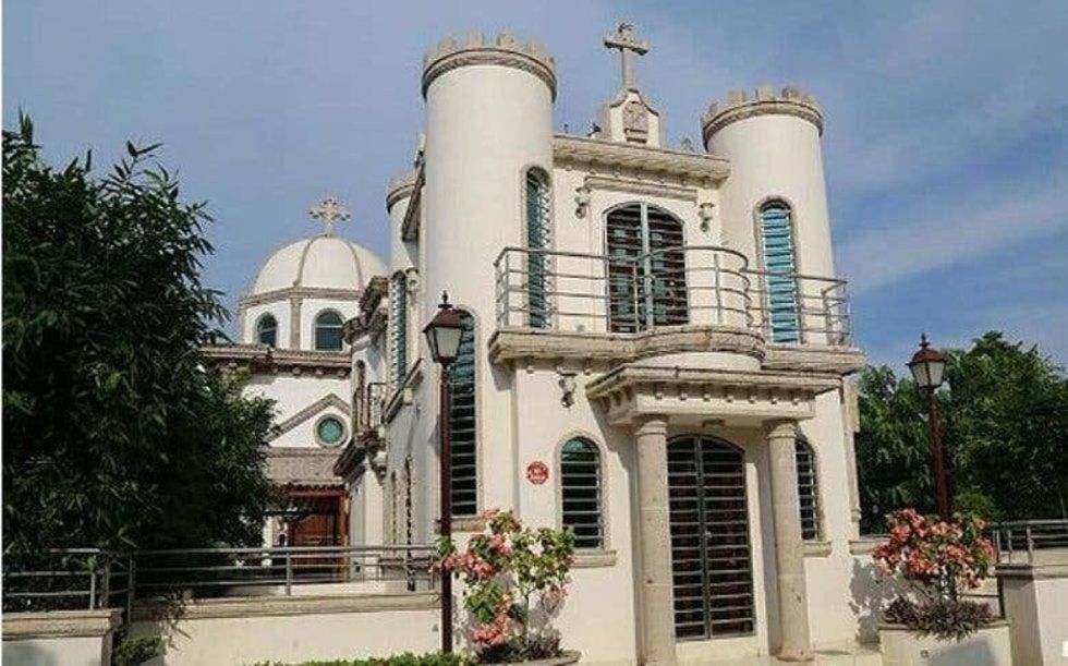 ¡Woow! Así es el lujoso panteón donde entierran a los narcos en Sinaloa (FOTOS y VIDEO)