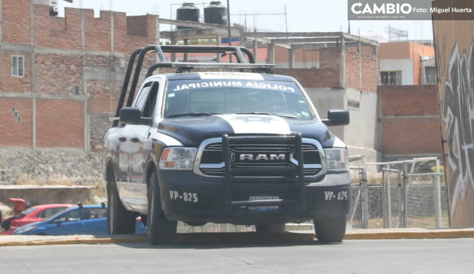 policias jugando fut patrulla.jpg