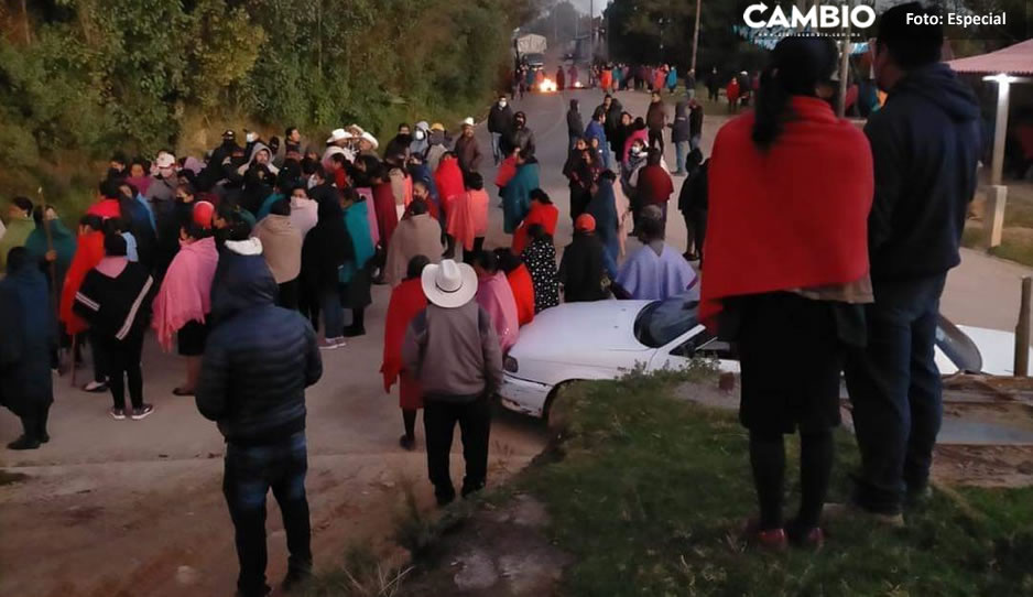 Pobladores de Tepetzitzintla se manifiestan para exigir seguridad